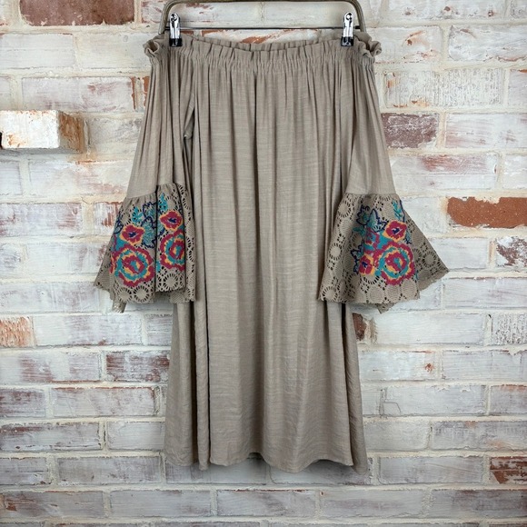 Luxology Dresses & Skirts - Luxology Off Shoulder Crochet Bell Sleeve Midi Dress 8 Embroidered Boho Festival